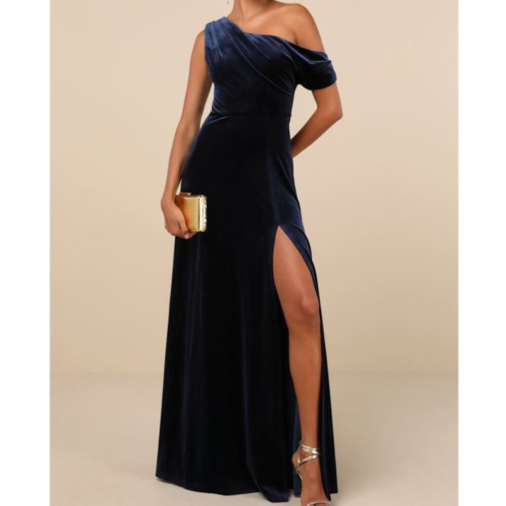 NEW Lulus Coveted Confidence Off-The-Shoulder Velvet Asymmetrical Maxi Dress